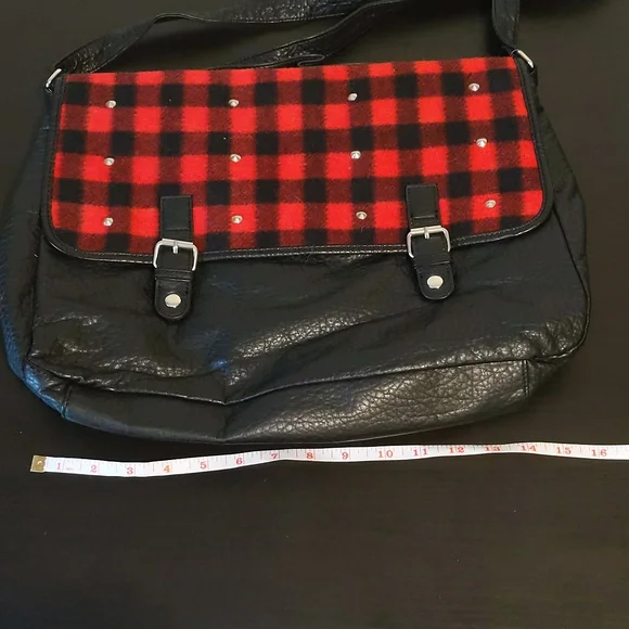 Shoulder Bag - Picture 3 of 5